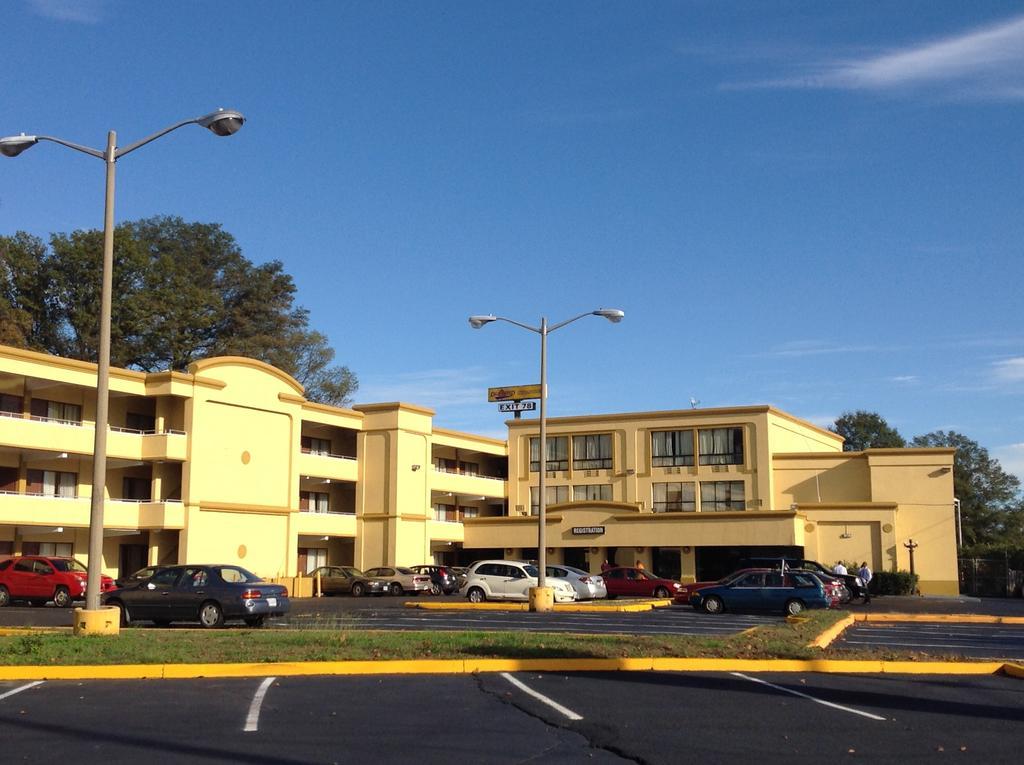 Diamond Inn & Suites Richmond Luaran gambar