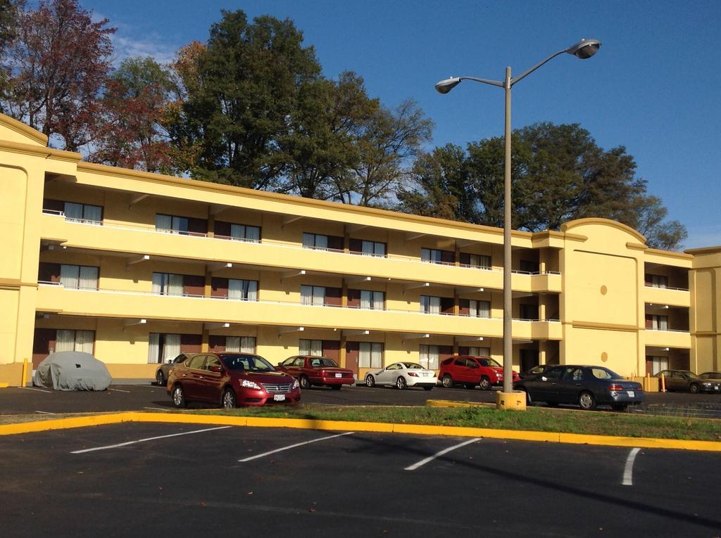 Diamond Inn & Suites Richmond Luaran gambar